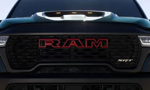 Siêu bán tải Ram TRX thế hệ mới ra mắt, mạnh 777 mã lực