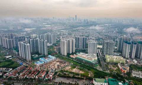 Nền kinh tế Thủ đô dự kiến tăng 11% năm nay, TP.HCM tăng trên 10%