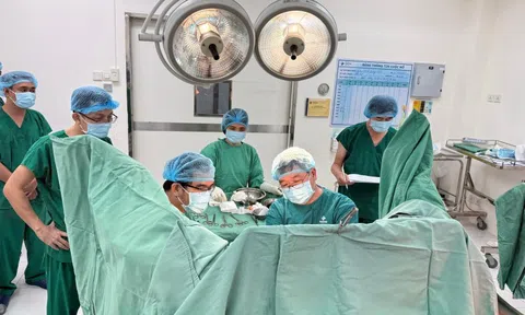 Bệnh nhân 35 tuổi mắc bệnh trĩ độ III, bác sĩ đưa ra khuyến cáo nóng