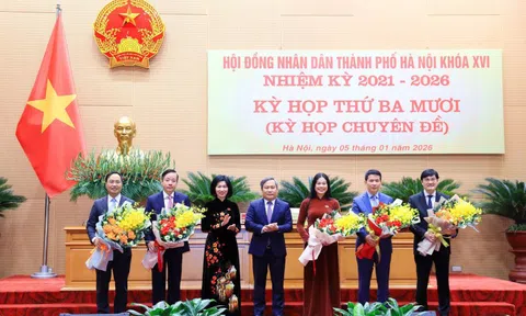 HĐND Thành phố Hà Nội kiện toàn nhiều chức danh