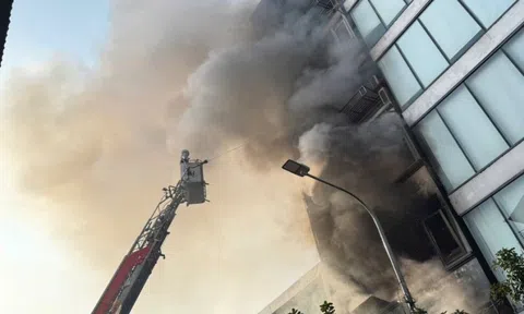 Vụ cháy nhà cao tầng ở Hà Nội: 2 người tử vong