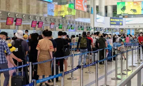 Tỉ lệ chuyến bay đúng giờ năm 2025 giảm mạnh