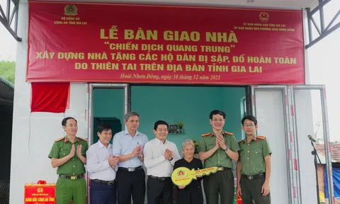 Công an Gia Lai về đích sớm "Chiến dịch Quang Trung", dựng lại 87 mái ấm cho dân