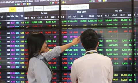 Chứng khoán tuần qua: Tâm điểm cổ phiếu Big4, dầu khí; VN-Index lập đỉnh lịch sử