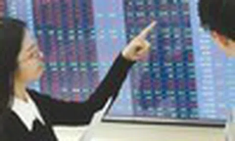 Góc nhìn chuyên gia chứng khoán tuần mới: Chiến lược đầu tư khi P/E tiệm cận 17 lần