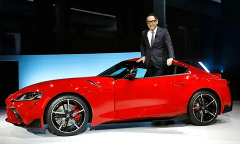 Chủ tịch Toyota từng bị cấm... đua xe