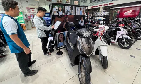 Càng gần Tết, giá xe máy càng tăng mạnh
