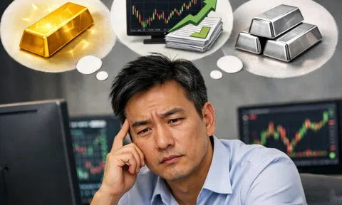 Có nên bán chứng khoán mua vàng, bạc?