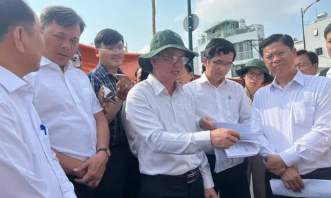 Sự cố sụp mặt đường Ba Đình: Lãnh đạo TPHCM yêu cầu xử lý trước Tết