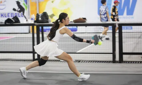 Đại gia may mặc TP.HCM một thời giờ 'sống nhờ' cho thuê sân pickleball