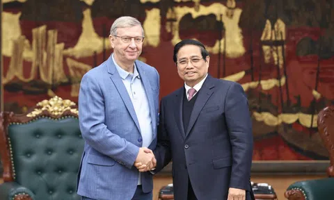 Thủ tướng Phạm Minh Chính tiếp Chủ tịch tập đoàn kinh tế tư nhân lớn nhất của Nga