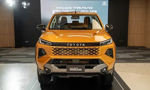 Toyota Hilux thế hệ mới chốt ngày ra mắt Việt Nam, kịp giao trước Tết
