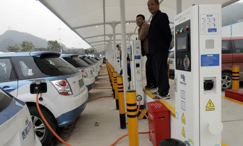 Trung Quốc thần tốc mở rộng mạng lưới sạc xe điện