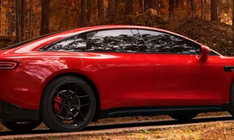 Huawei nhá hàng 3 mẫu xe mới, quyết đấu Xiaomi