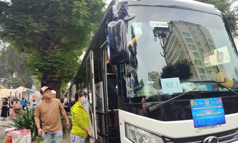 Rộn ràng niềm vui sum họp