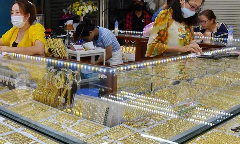 Giá vàng hôm nay 29-1: Tăng vọt gần 300 USD/ounce, lập đỉnh lịch sử mới