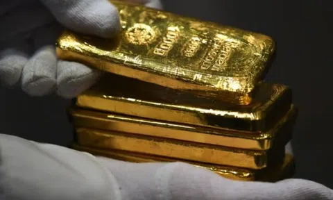 Quỹ vàng lớn nhất thế giới mua gần 6 tạ vàng trong đêm giá vàng lao dốc