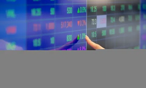 Giá vàng sập mạnh, chứng khoán sẽ ra sao?