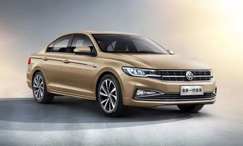 Đà giảm doanh số xe xăng ở Trung Quốc chưa có dấu hiệu dừng lại