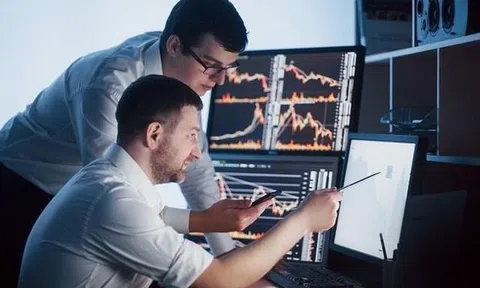 Phiên 3/2: Khối ngoại tiếp đà bán ròng hơn 600 tỷ đồng, ngược chiều gom mạnh hai cổ phiếu bluechips