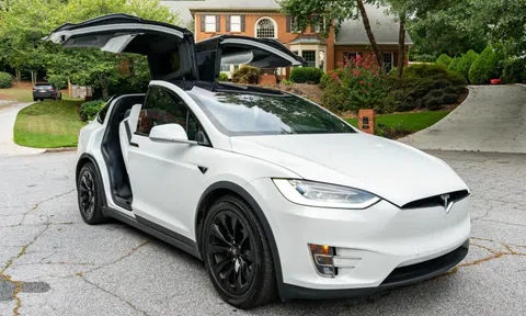 Tesla Model S và Model X bị khai tử, Elon Musk làm robot