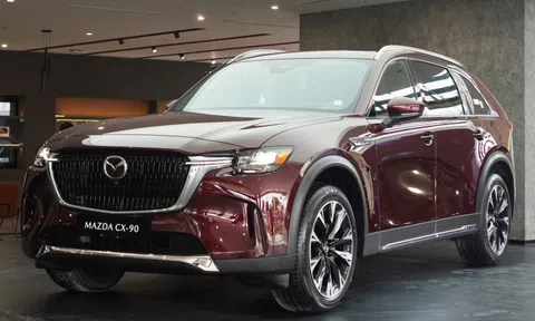 Mazda CX-90 nhận cọc, giá dự kiến 'khó' dưới 2,5 tỷ đồng