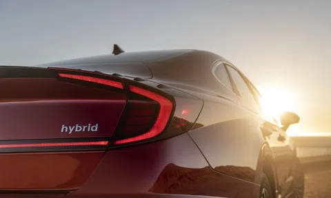 Khi nào giảm giá xe hybrid ở Việt Nam?