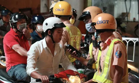 CSGT toàn quốc kiểm tra nồng độ cồn từ 10 giờ sáng mùng 1 Tết Bính Ngọ "không ngại kiêng ngày Tết"