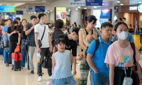 Sân bay Tân Sơn Nhất cao điểm Tết: Những lưu ý quan trọng cho hành khách đi máy bay