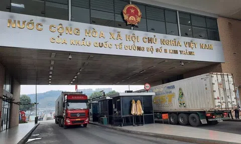 Các cơ quan thông tin về việc tắc hàng hóa tại nhiều cửa khẩu