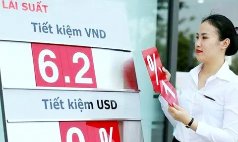 Các ngân hàng cạnh tranh, tăng nóng lãi suất online 8,3%/năm