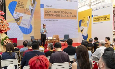 Thị trường tiền số hôm nay, 8-2: Thêm tài liệu về blockchain cho người dân trong nước