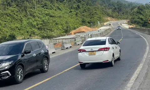 Thi đua 19 ngày đêm, dự án mở rộng cao tốc La Sơn – Hòa Liên giải ngân vượt kế hoạch