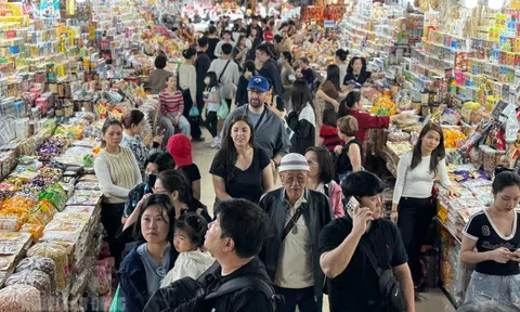 Điều đặc biệt ở ngôi chợ độc đáo nhất Việt Nam