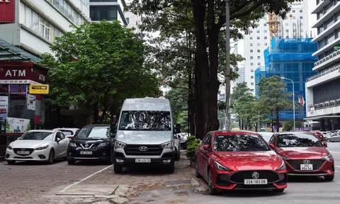 Lái ôtô chơi Tết, đỗ xe thế nào để tránh rắc rối đầu năm?