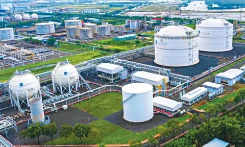 Loạt dự án năng lượng tỷ USD chờ ‘bật công tắc’