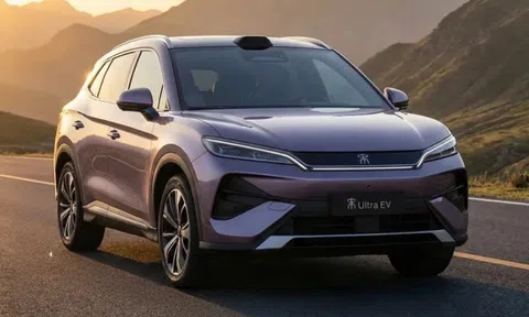 Chốt giá 'đàn anh' BYD Sealion 6