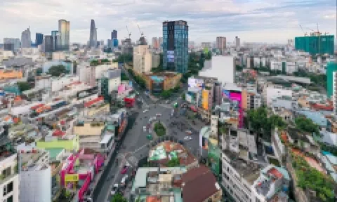 Hàng loạt căn nhà phố trăm tỷ trung tâm TP.HCM bất ngờ đổi chủ