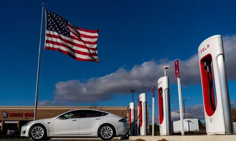 Chính quyền Mỹ hủy quy định chuẩn nhiên liệu ưu ái xe điện