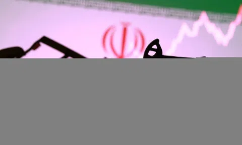 Chiến sự Trung Đông 'nhuộm đỏ' thị trường tài chính toàn cầu