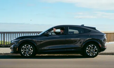 Ford Mustang Mach-E chạy hơn nửa triệu km, pin hao hụt 8%