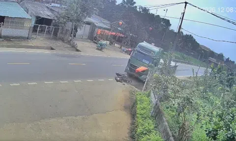 Xe đầu kéo đi lấn làn, tông tử vong người đi xe máy