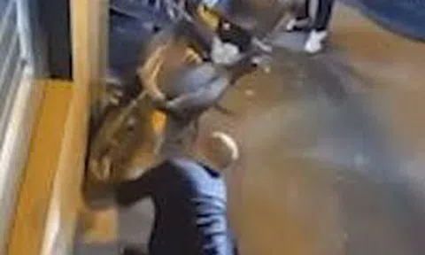 Tài xế xe Range Rover nói gì về việc dùng vật nhọn chọc thủng cả 2 lốp xe SH?