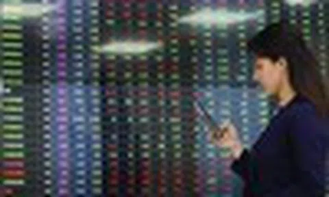 VN-Index giảm sâu, nhiều cổ phiếu về vùng chiết khấu