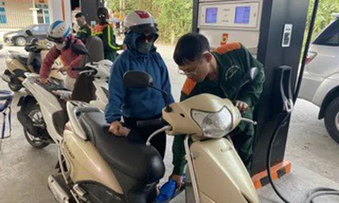 Bộ Công Thương: Khẩn trương xây dựng kế hoạch nhập khẩu xăng dầu cho tháng 4-2026