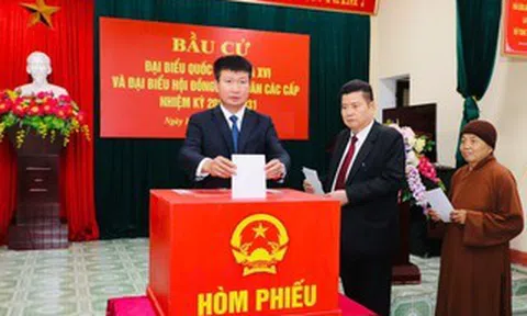 Cử tri đi bầu cử tại Ninh Bình đạt tỉ lệ 99,6%