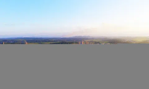 Chủ nhà máy lọc dầu 3 tỷ USD của VN mất tư cách công ty đại chúng