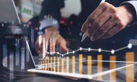 Việt Nam trước “ngưỡng vàng” GDP bình quân 6.000 USD/người: Tiền sẽ đổ mạnh vào kênh nào?