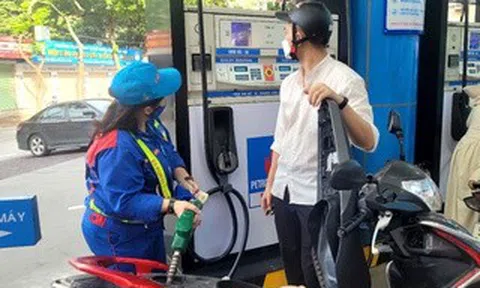 Liên tiếp xả mạnh Quỹ Bình ổn để hạ nhiệt giá xăng dầu, nếu hết quỹ sẽ thế nào?