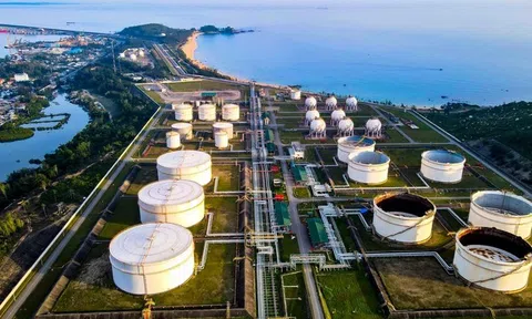 Lọc hóa dầu Bình Sơn muốn đổi tên, đặt mục tiêu lợi nhuận giảm 58%